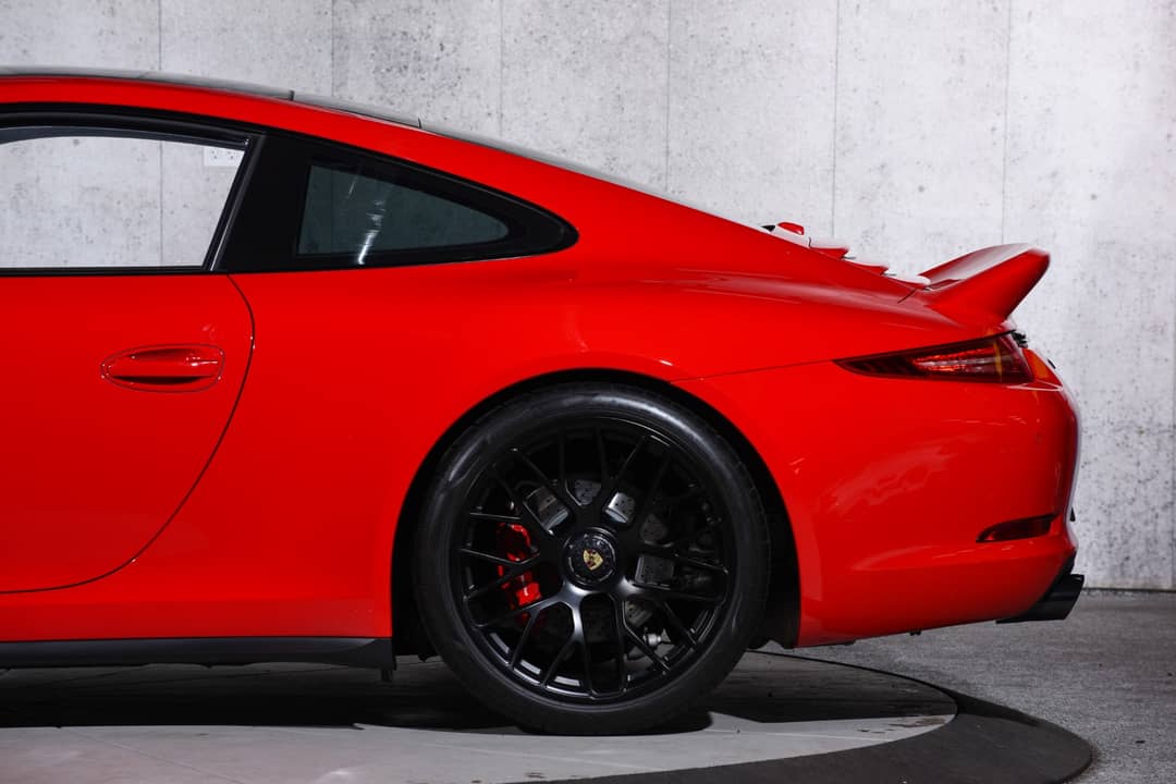 2016 Porsche 911 Carrera GTS — photo 41