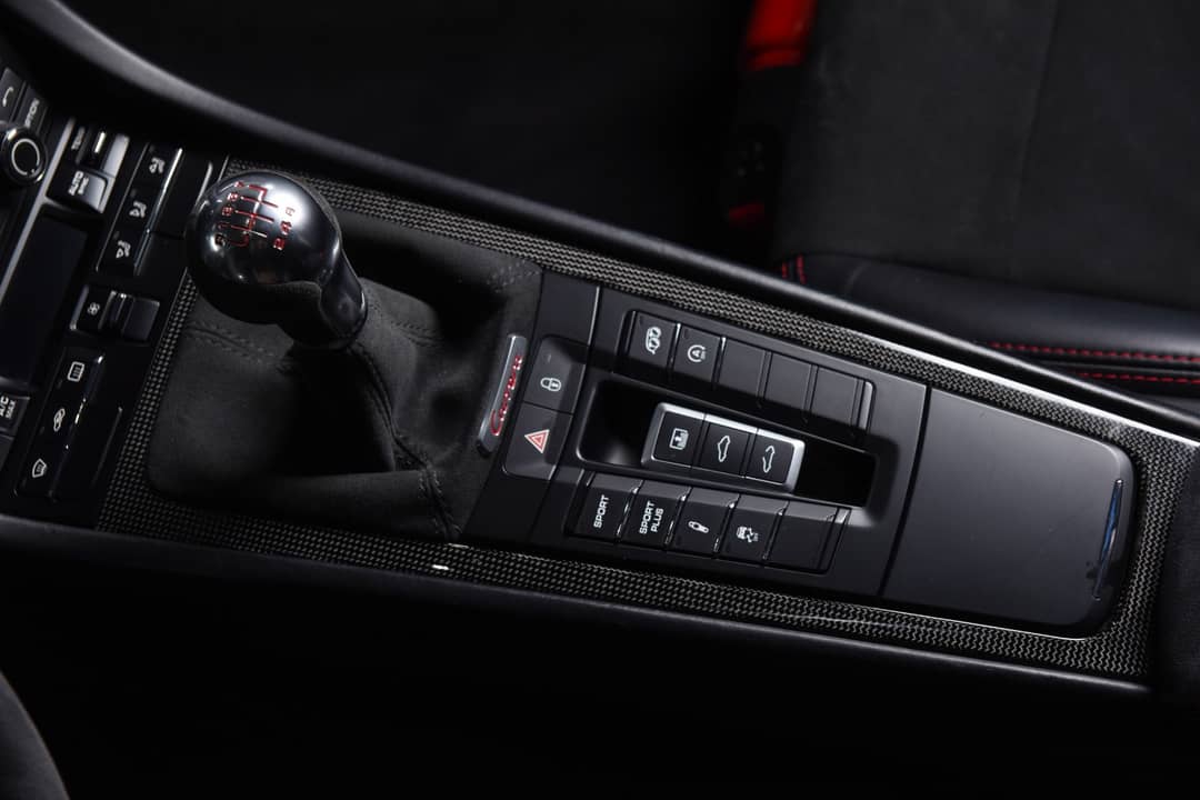 2016 Porsche 911 Carrera GTS — photo 6