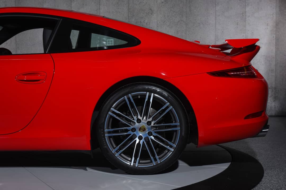 2015 Porsche 911 Carrera — photo 17
