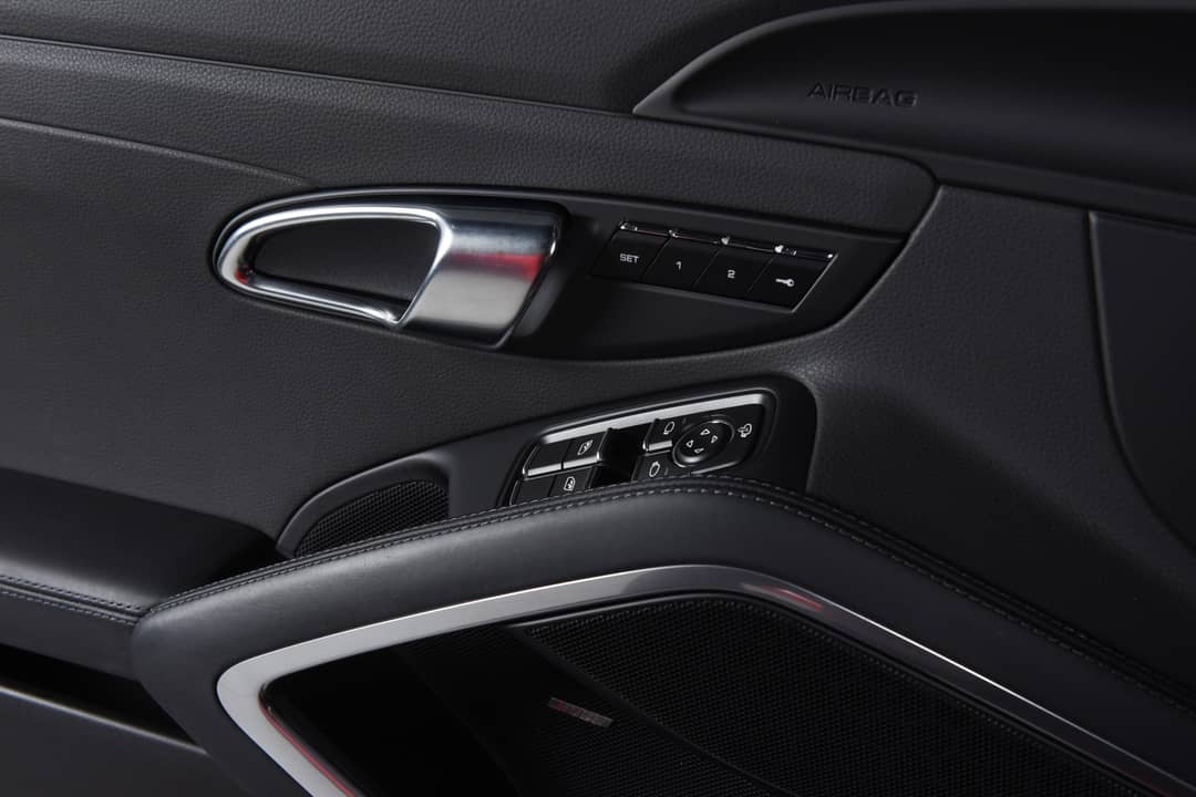 2015 Porsche 911 Carrera — photo 19