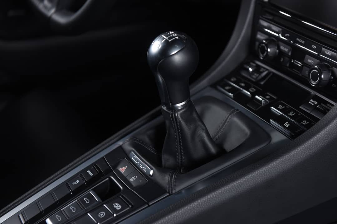 2015 Porsche 911 Carrera — photo 32