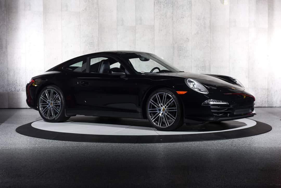 2015 Porsche 911 Carrera — photo 2