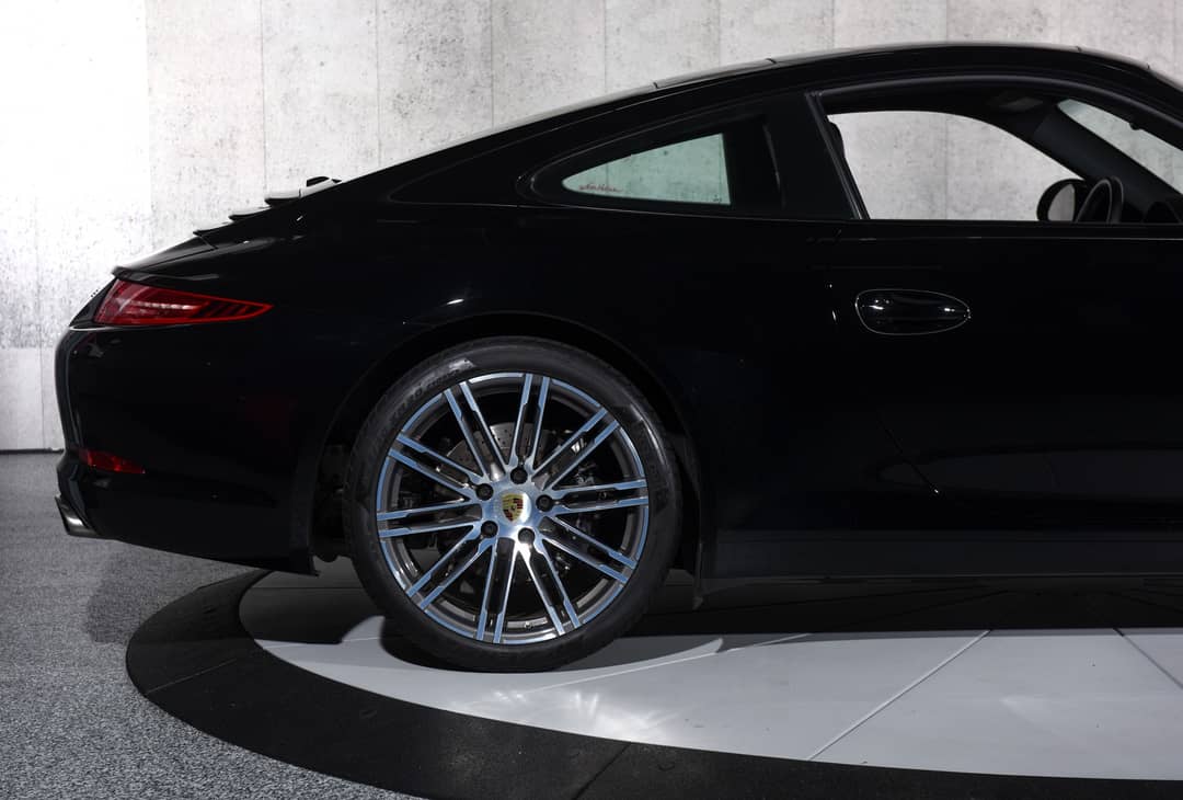 2015 Porsche 911 Carrera — photo 12
