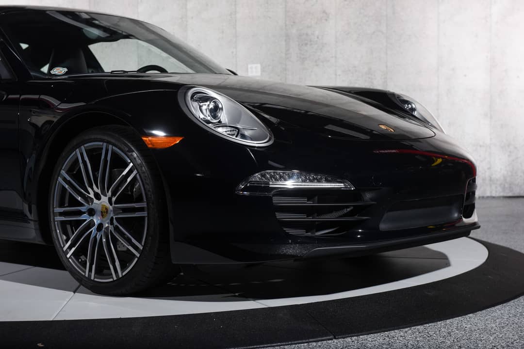 2015 Porsche 911 Carrera — photo 3