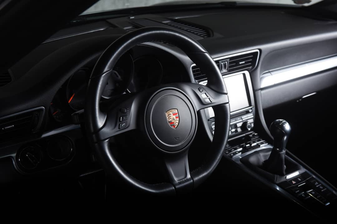 2015 Porsche 911 Carrera — photo 23