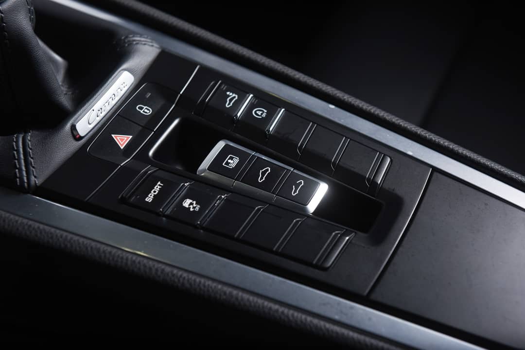 2015 Porsche 911 Carrera — photo 30