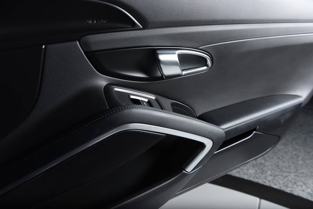 2015 Porsche 911 Carrera — photo 37