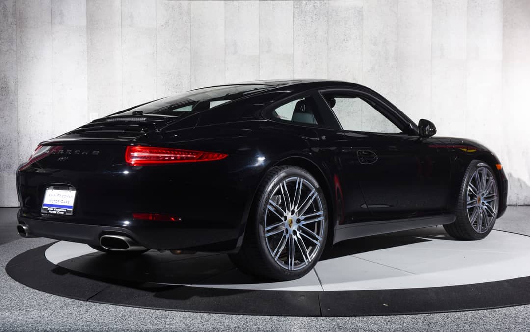 2015 Porsche 911 Carrera — photo 9