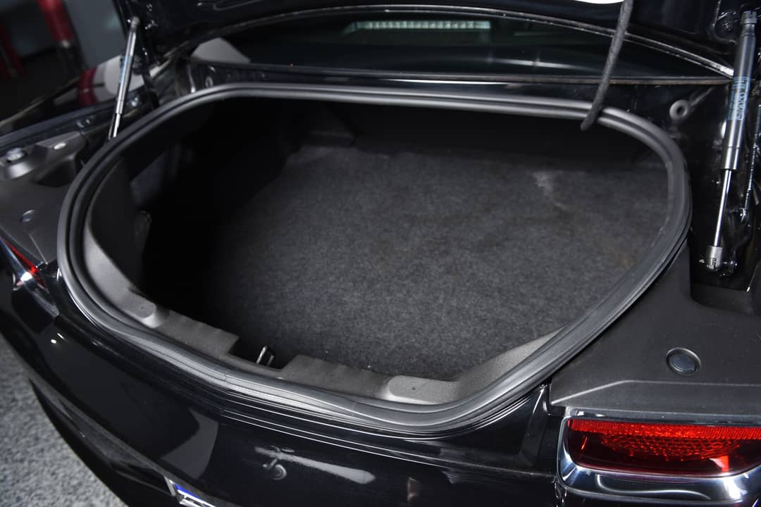 2011 Chevrolet Camaro SS — photo 15