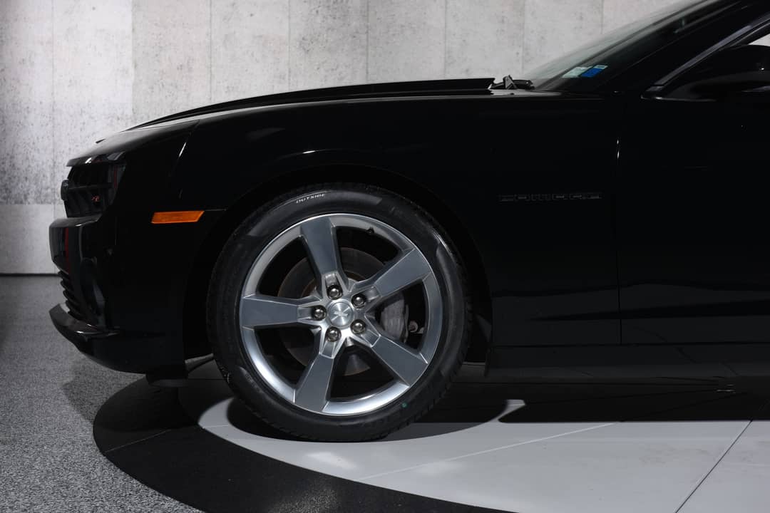 2011 Chevrolet Camaro SS — photo 18