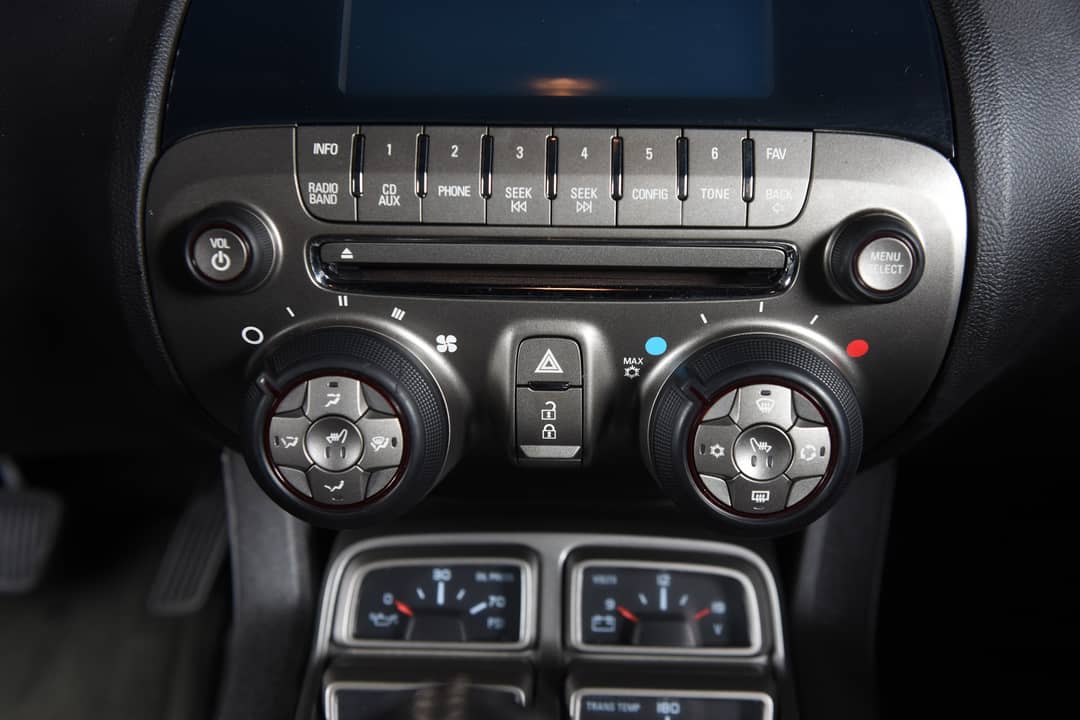2011 Chevrolet Camaro SS — photo 27
