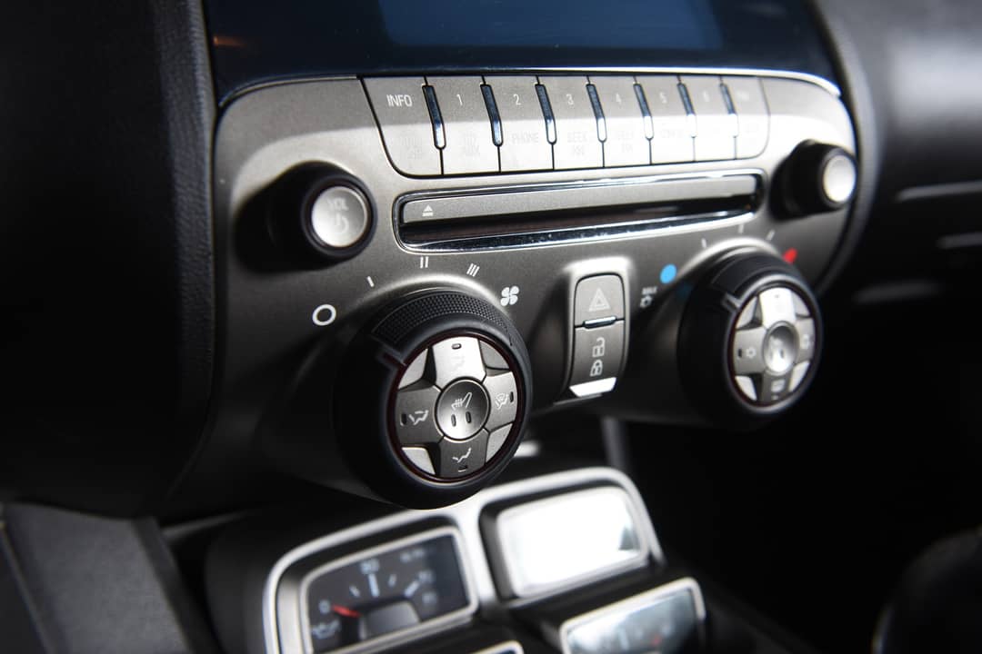 2011 Chevrolet Camaro SS — photo 29