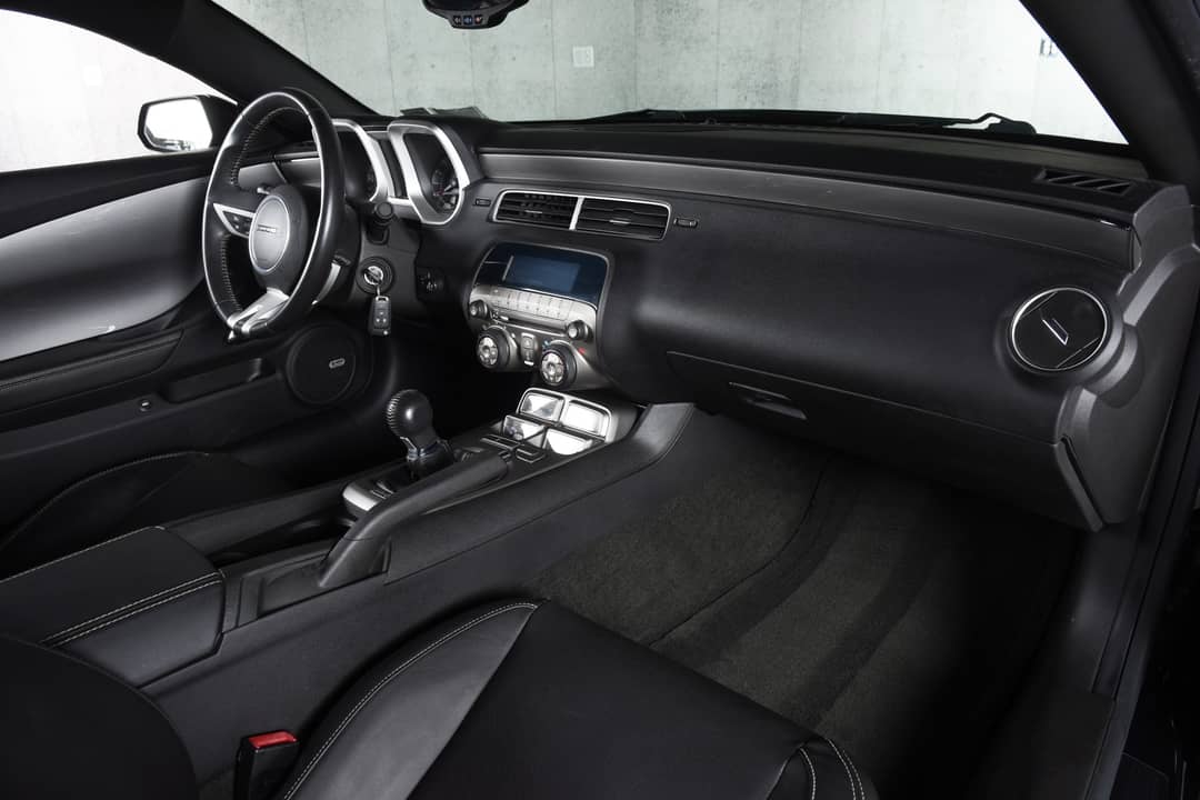 2011 Chevrolet Camaro SS — photo 37