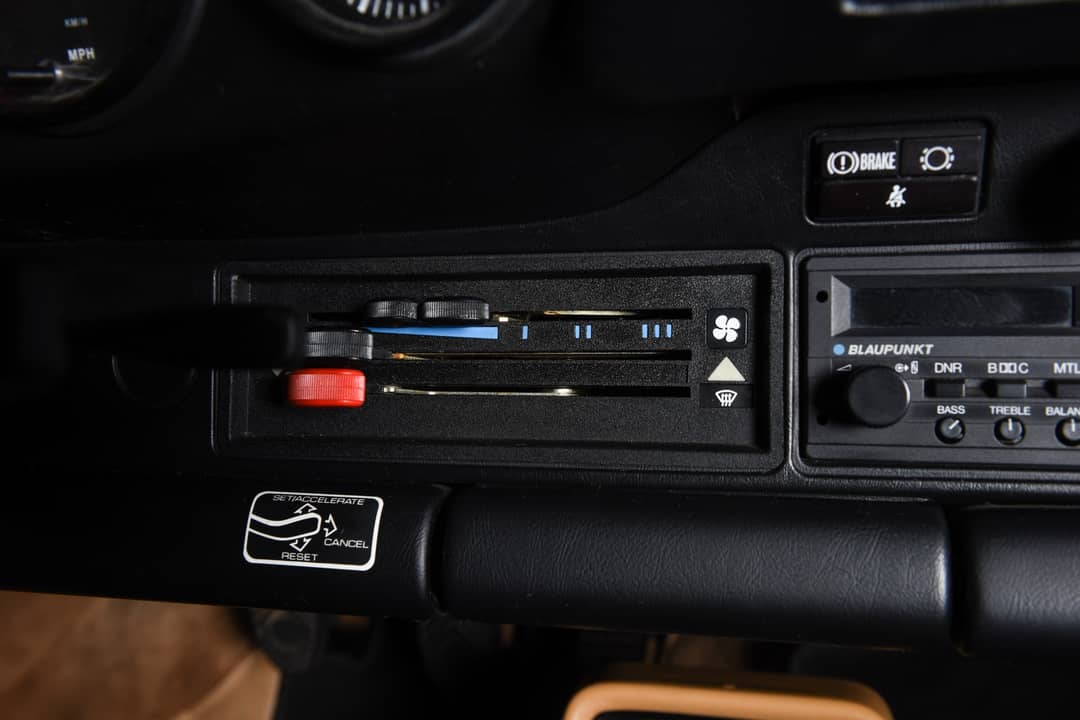 1989 Porsche 911 Carrera — photo 35