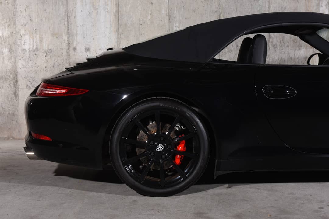 2015 Porsche 911 Carrera S — photo 21