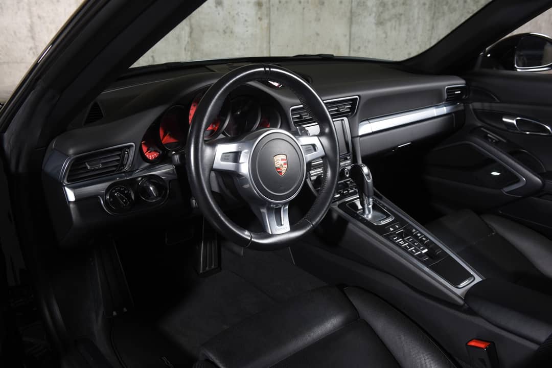 2015 Porsche 911 Carrera S — photo 30