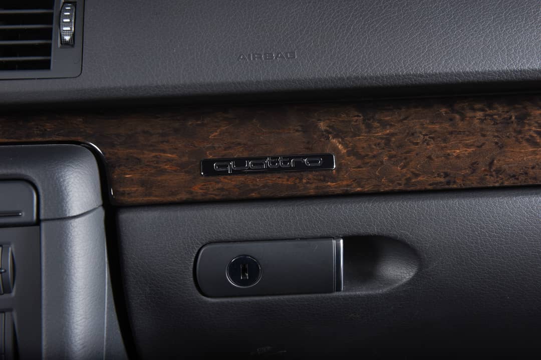 2005 Audi S4 quattro — photo 32