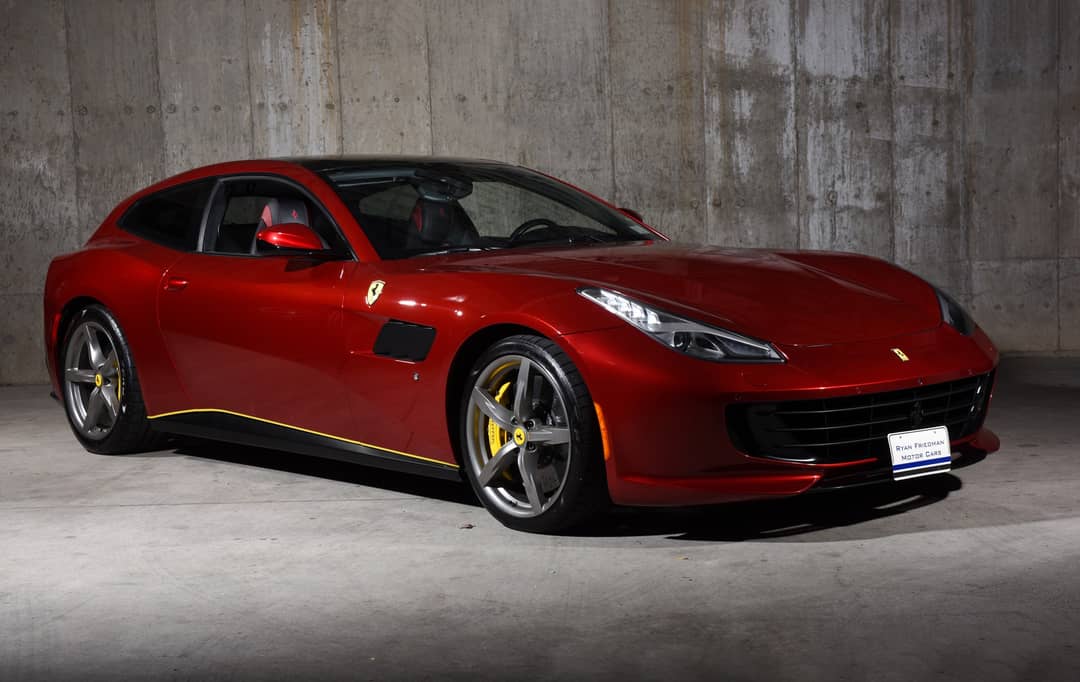 2017 Ferrari GTC4Lusso — photo 2