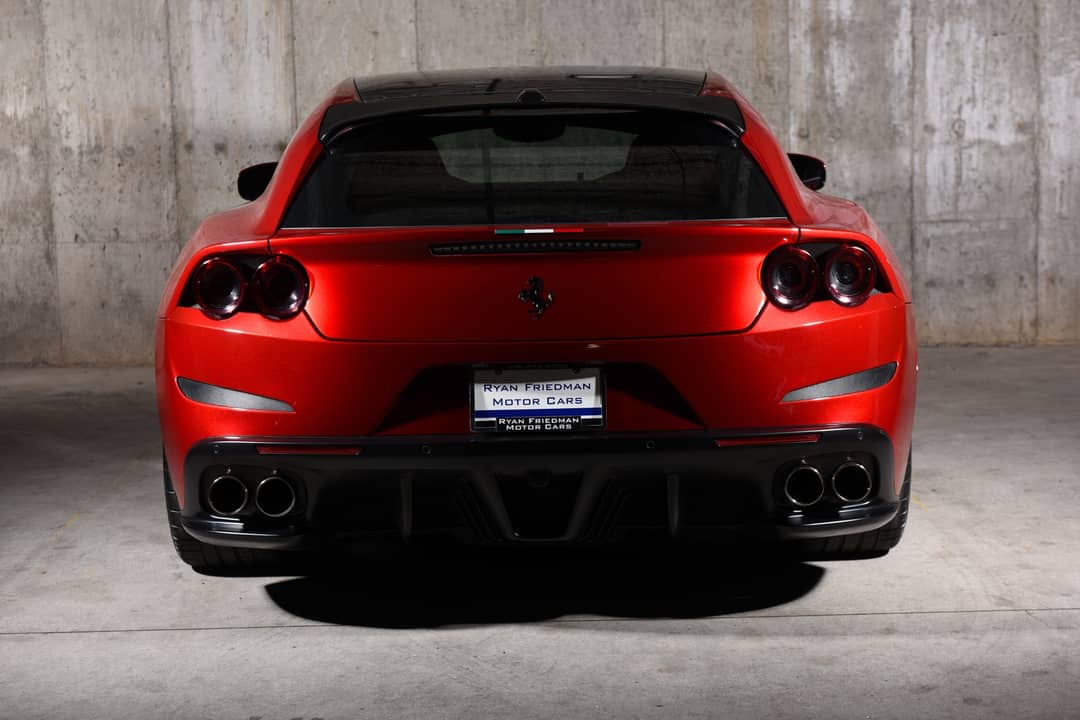 2017 Ferrari GTC4Lusso — photo 10