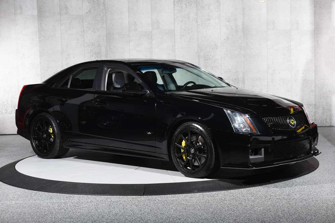 2011 Cadillac CTS-V — photo 2