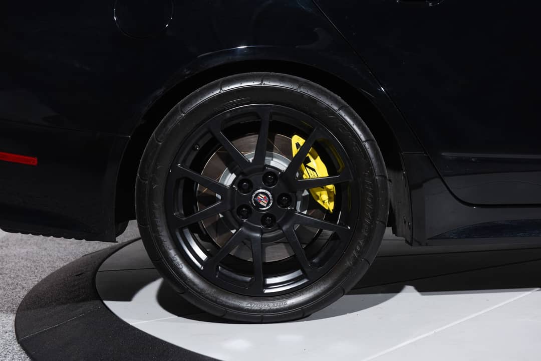 2011 Cadillac CTS-V — photo 19