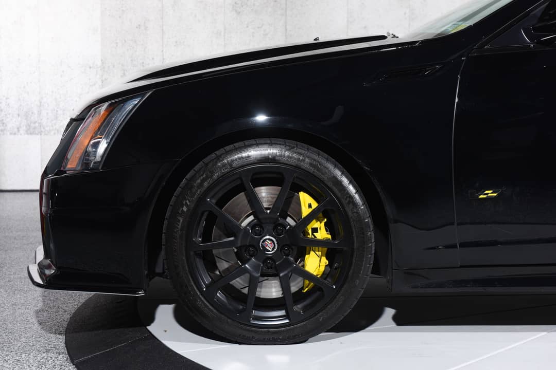 2011 Cadillac CTS-V — photo 21
