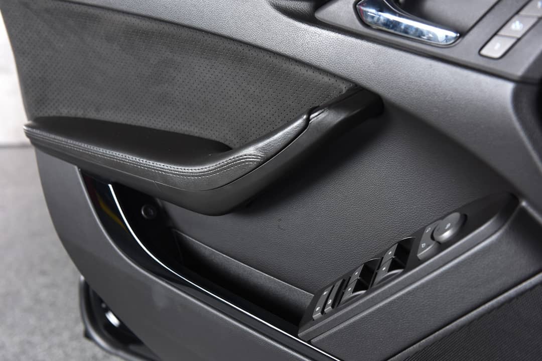 2011 Cadillac CTS-V — photo 25