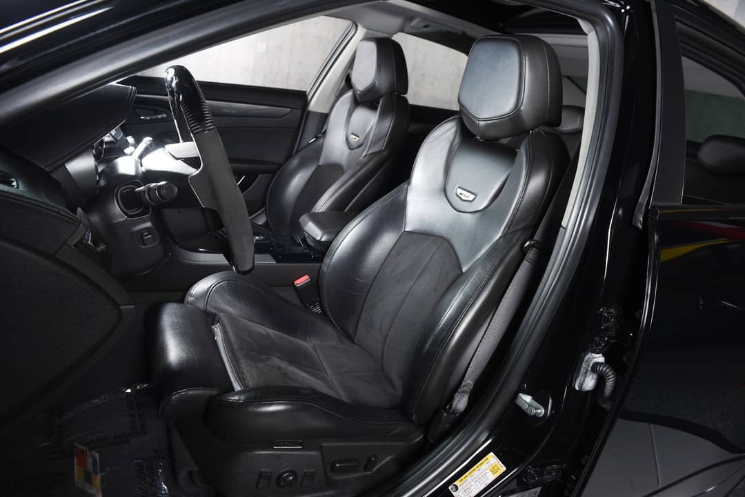 2011 Cadillac CTS-V — photo 28