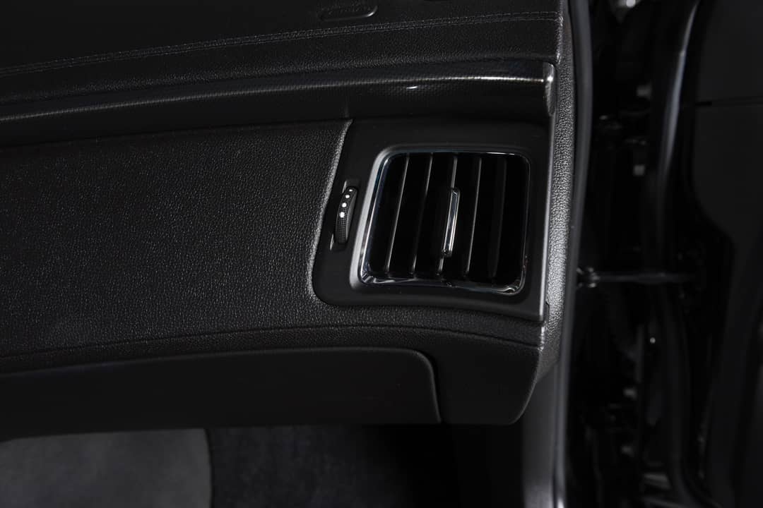 2011 Cadillac CTS-V — photo 34