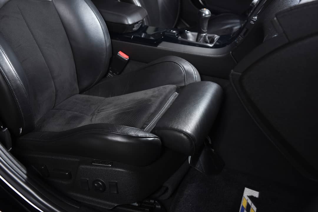 2011 Cadillac CTS-V — photo 43