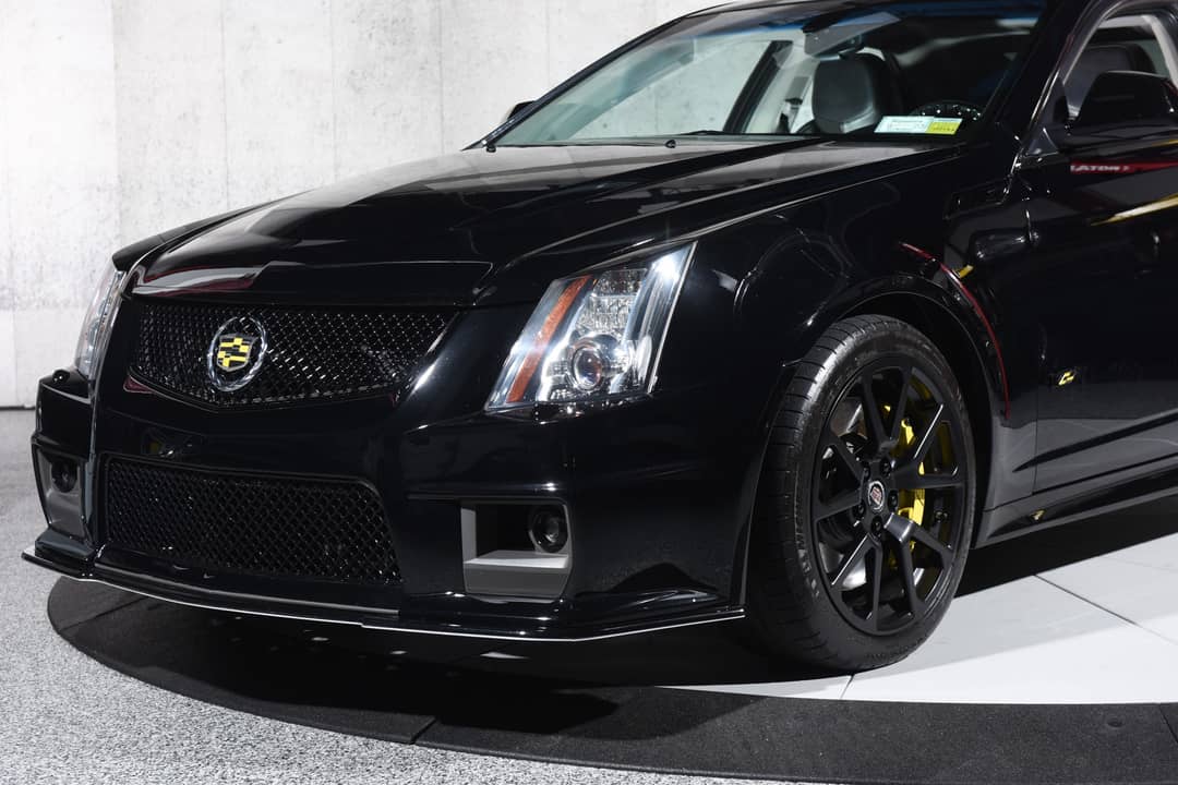 2011 Cadillac CTS-V — photo 8