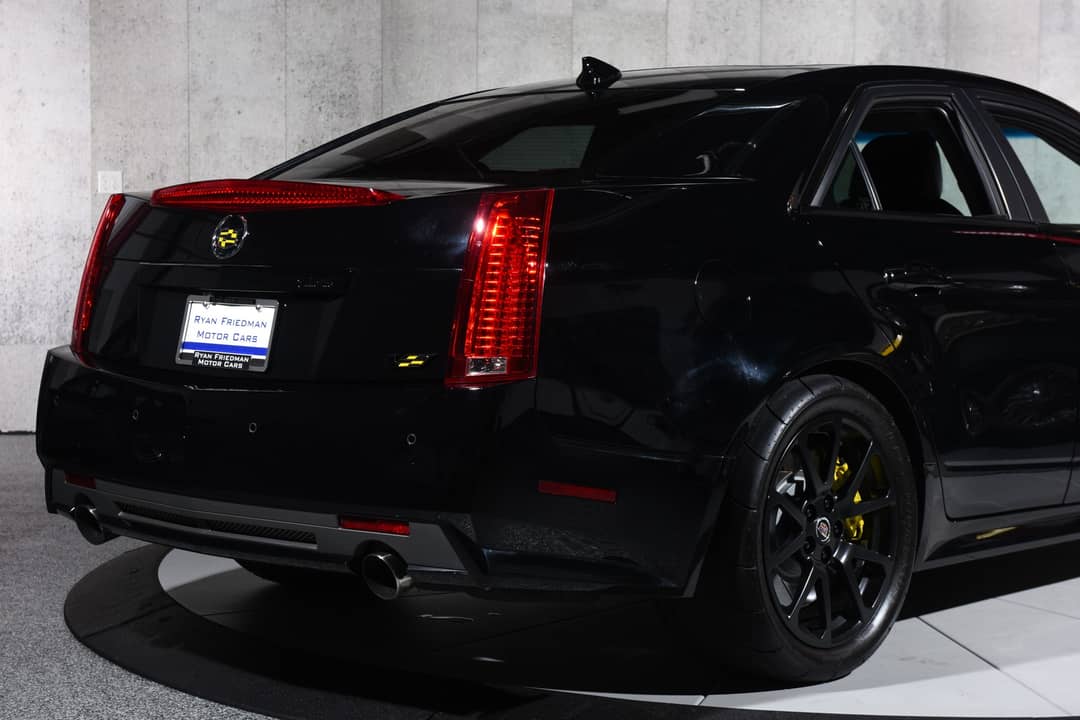 2011 Cadillac CTS-V — photo 10