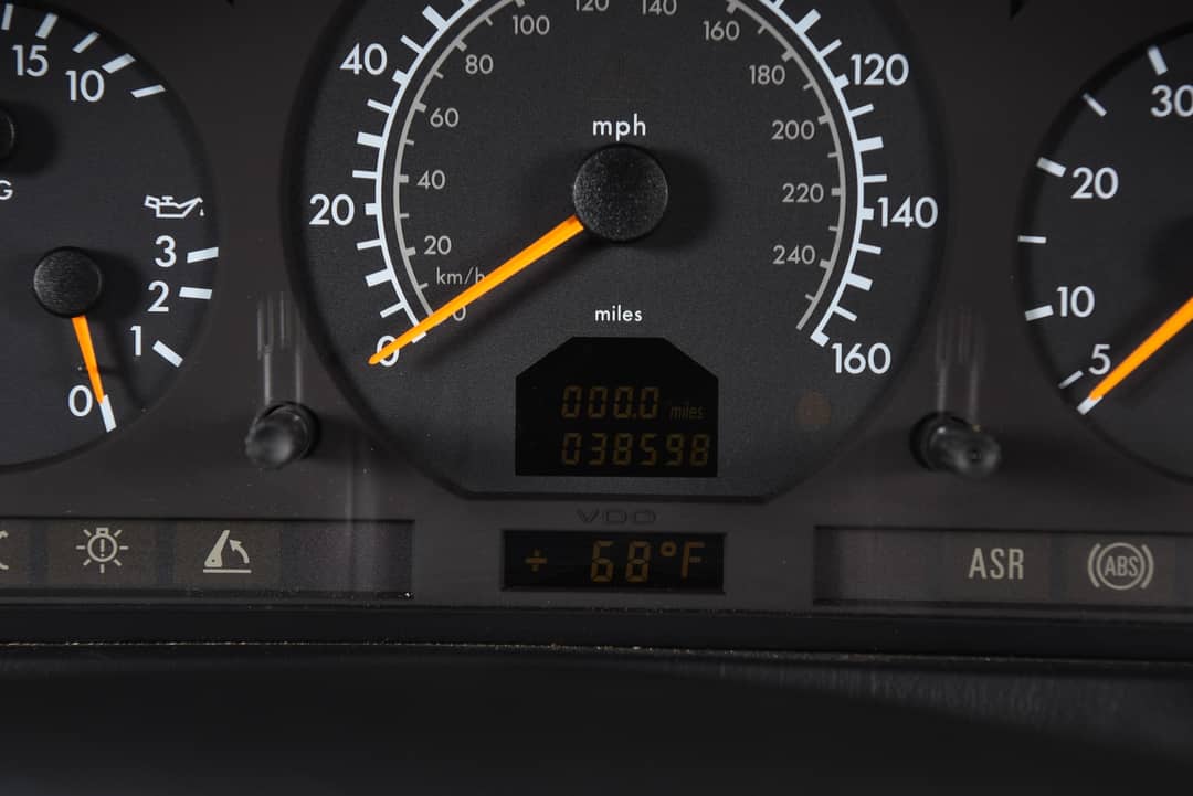1997 Mercedes-Benz SL-Class SL 500 — photo 34
