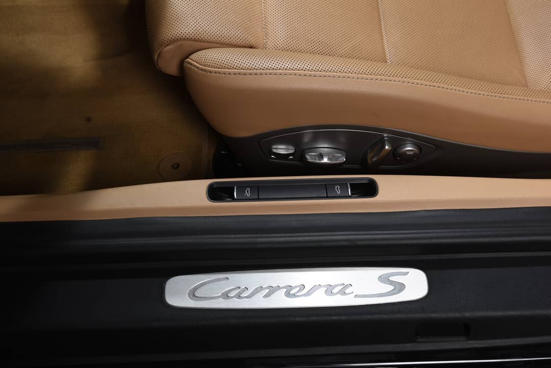 2014 Porsche 911 Carrera S — photo 17