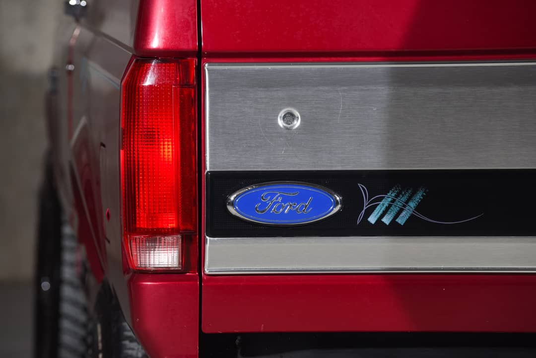 1994 Ford Bronco 2DR — photo 18