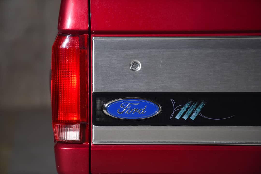 1994 Ford Bronco 2DR — photo 19