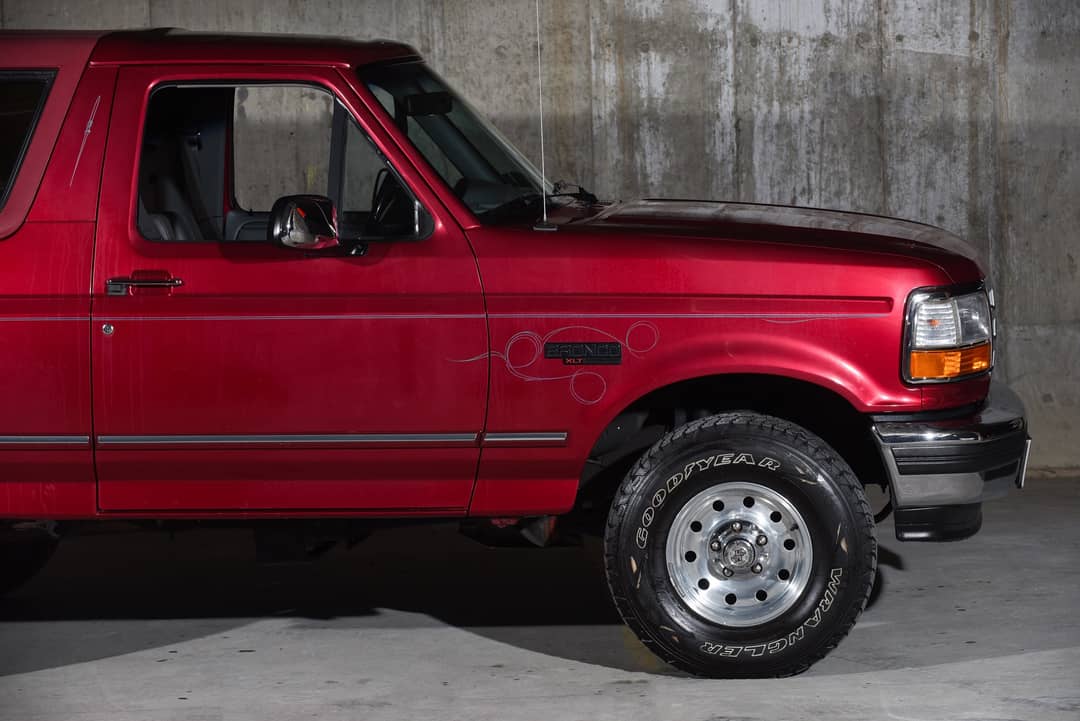 1994 Ford Bronco 2DR — photo 6
