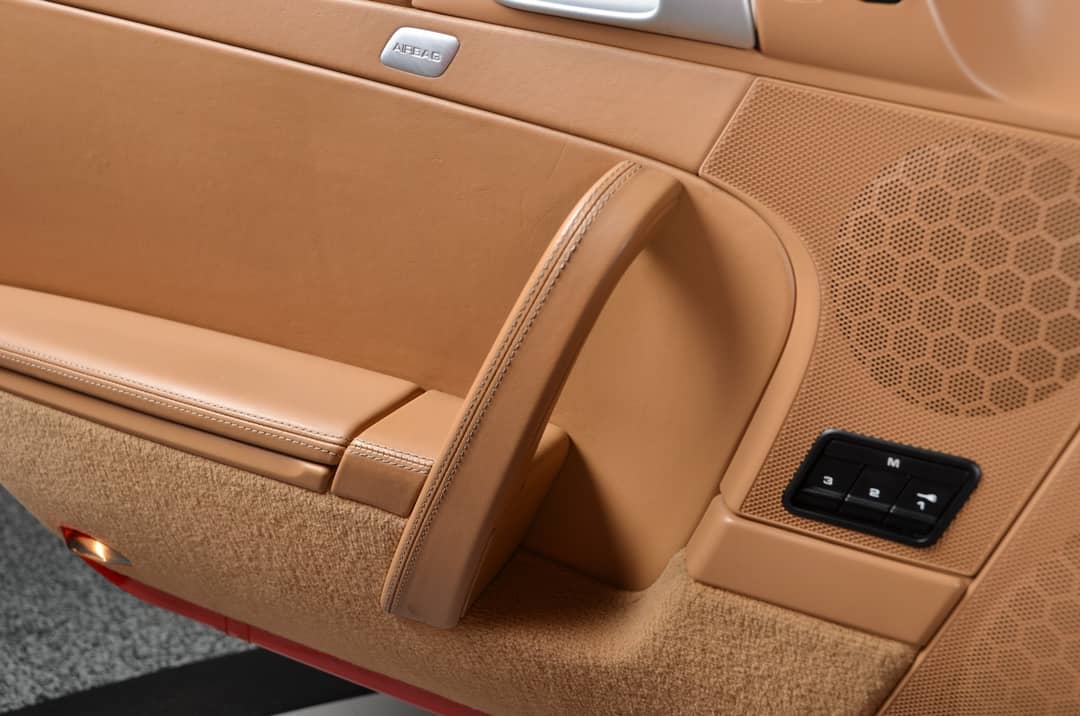 2012 Porsche 911 Carrera 4 GTS — photo 27