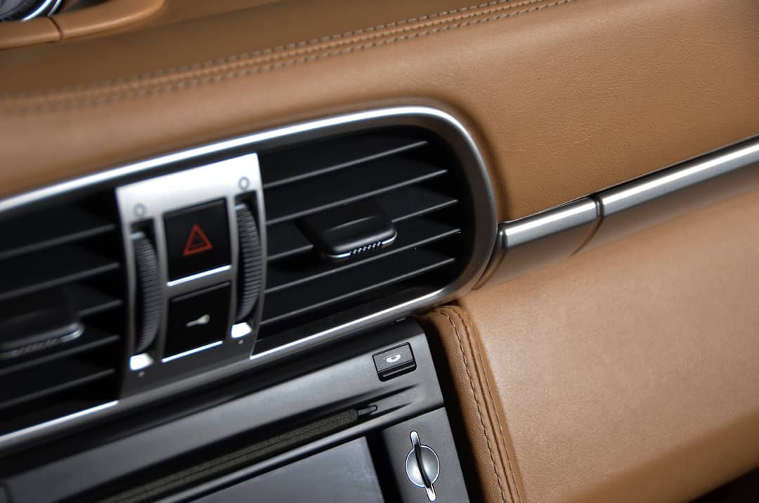2012 Porsche 911 Carrera 4 GTS — photo 33