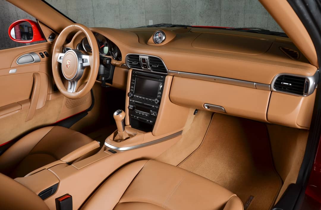 2012 Porsche 911 Carrera 4 GTS — photo 43