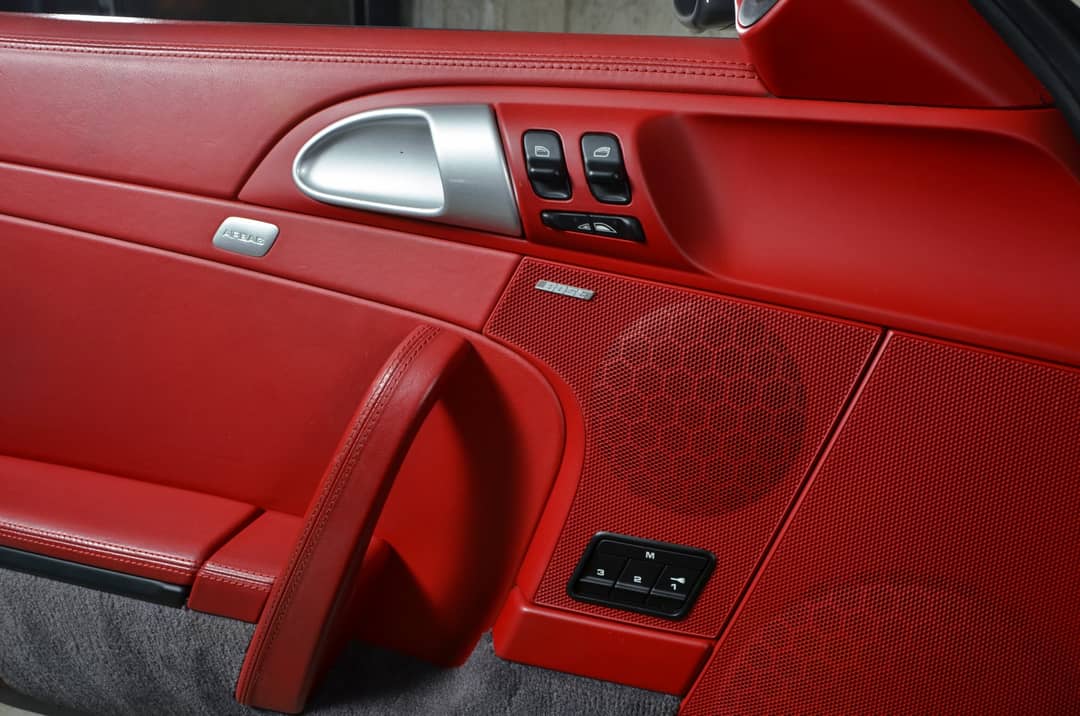 2010 Porsche 911 Turbo — photo 24