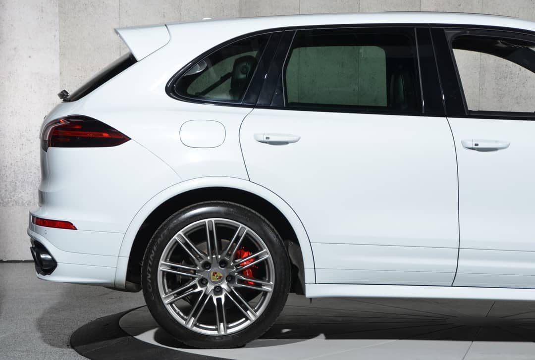 2018 Porsche Cayenne GTS — photo 16