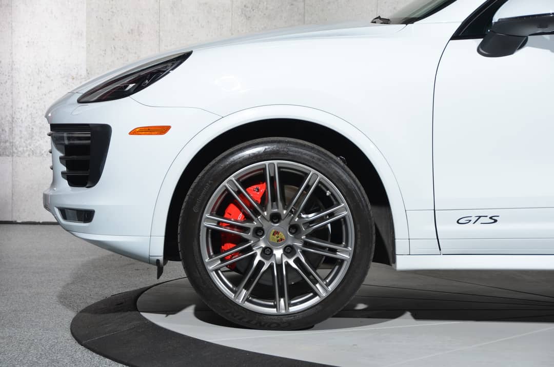 2018 Porsche Cayenne GTS — photo 18