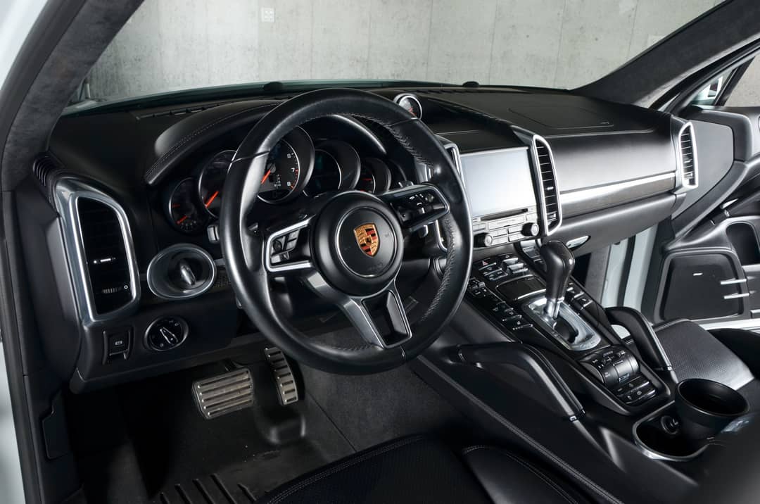 2018 Porsche Cayenne GTS — photo 23