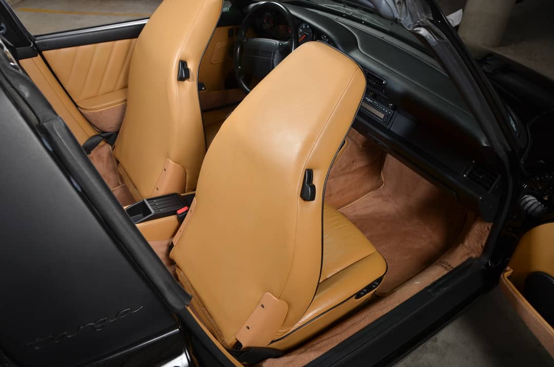 1993 Porsche 911 Carrera 2 Targa — photo 24