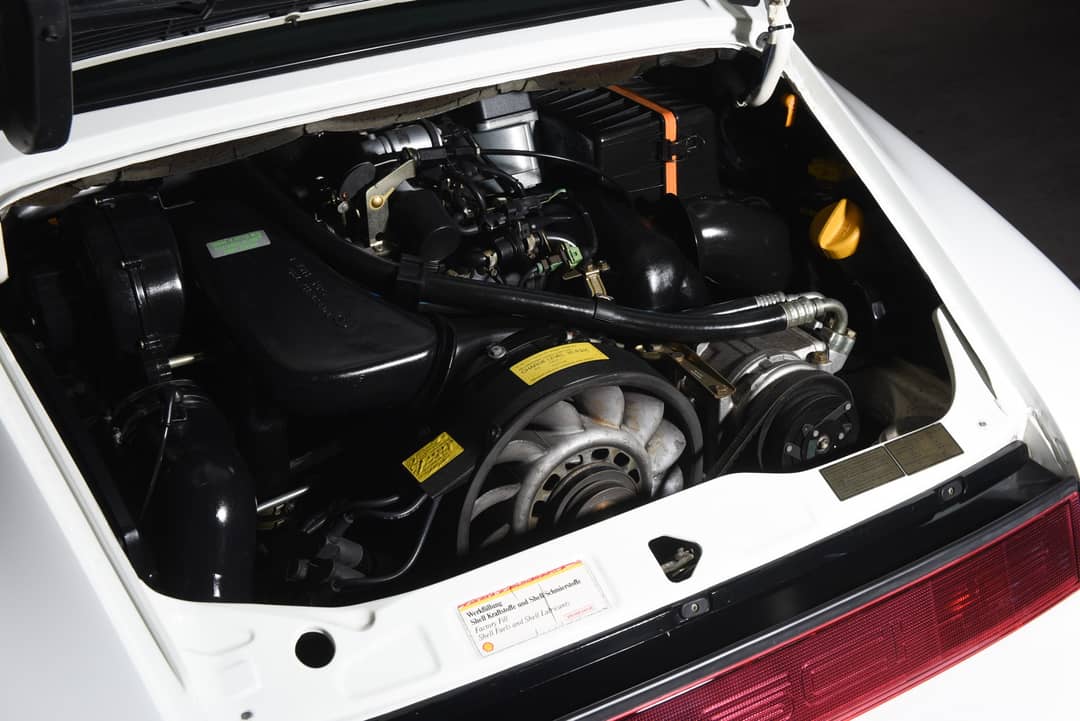 1992 Porsche 911 Carrera 2 — photo 11