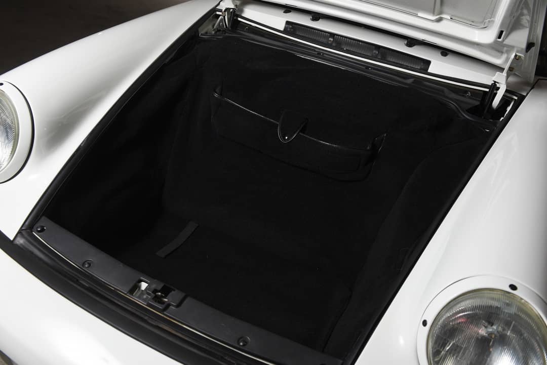 1992 Porsche 911 Carrera 2 — photo 14