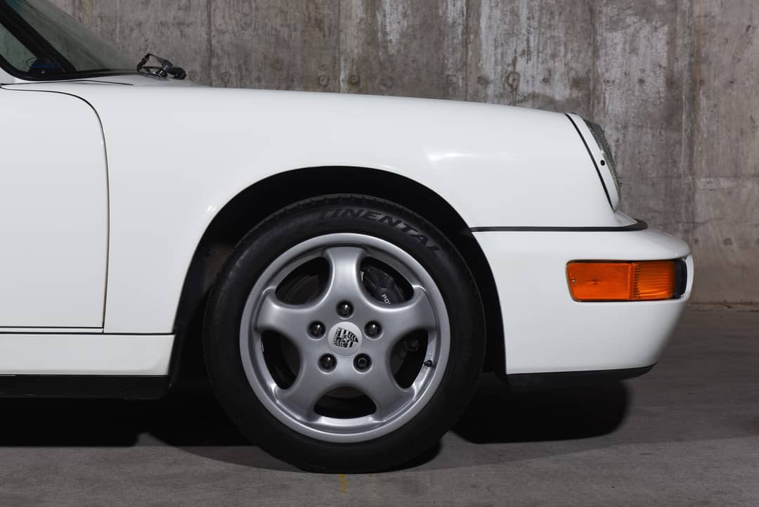 1992 Porsche 911 Carrera 2 — photo 16