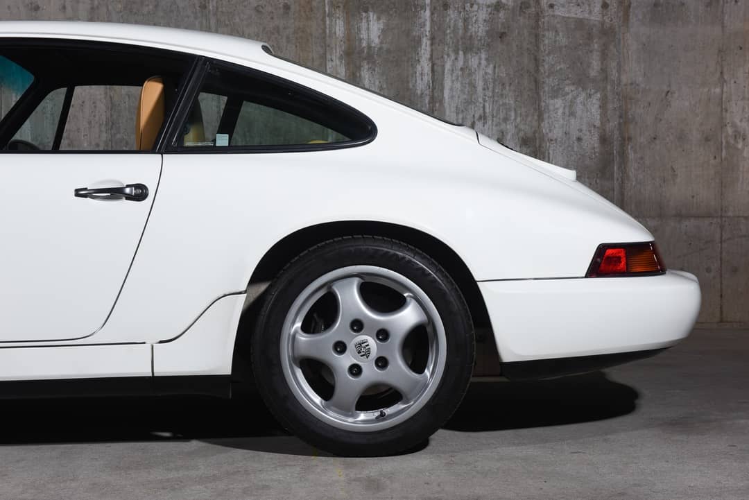 1992 Porsche 911 Carrera 2 — photo 21