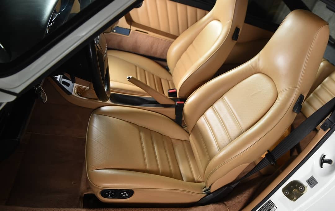 1992 Porsche 911 Carrera 2 — photo 25